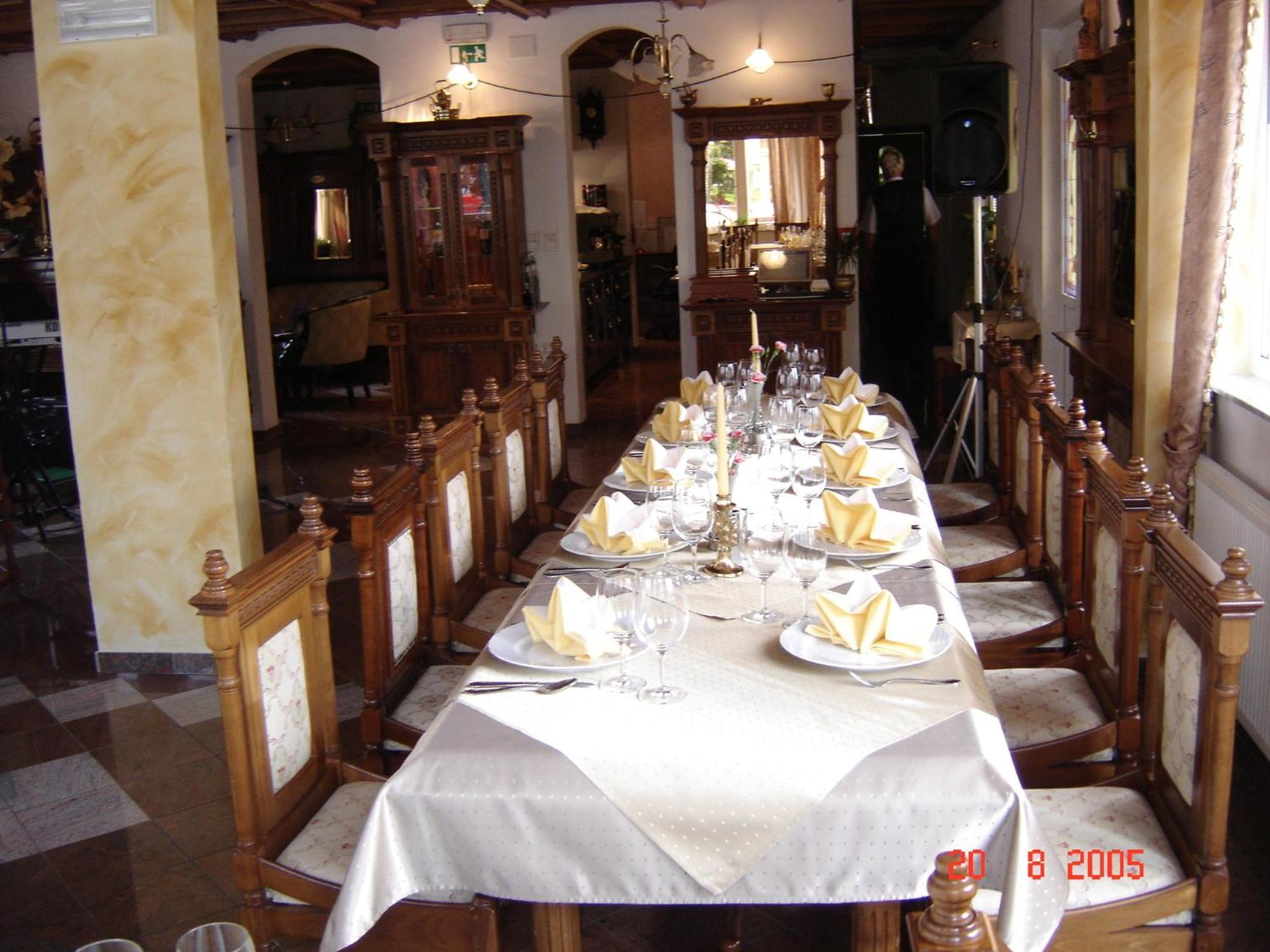 Hotel Razgorsek Velenje Kültér fotó