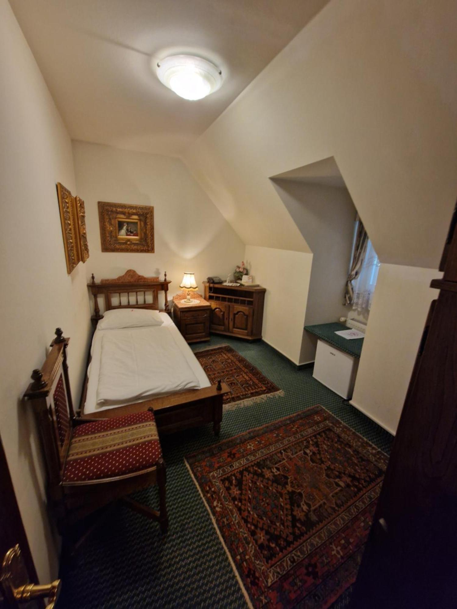 Hotel Razgorsek Velenje Kültér fotó
