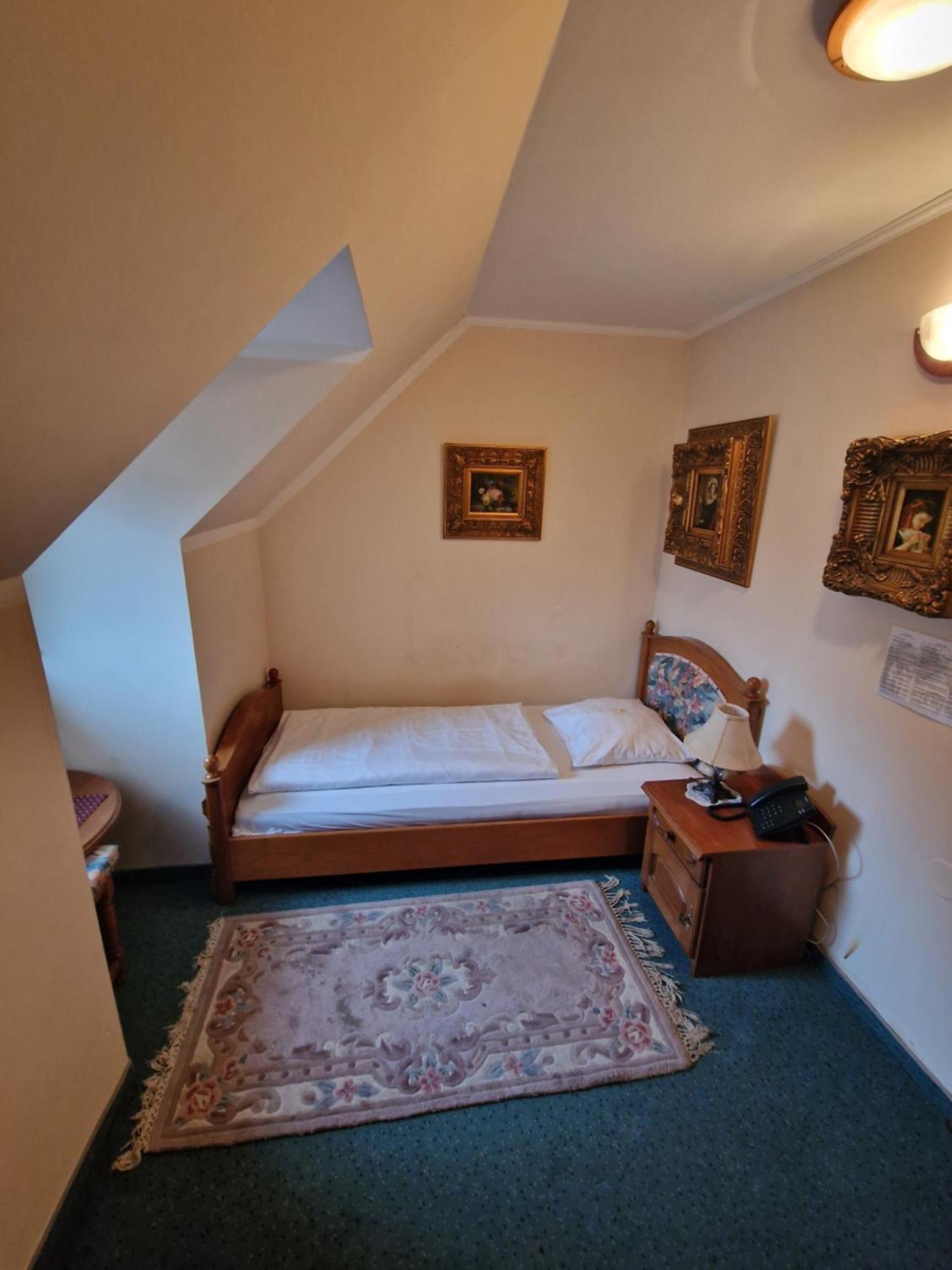 Hotel Razgorsek Velenje Kültér fotó