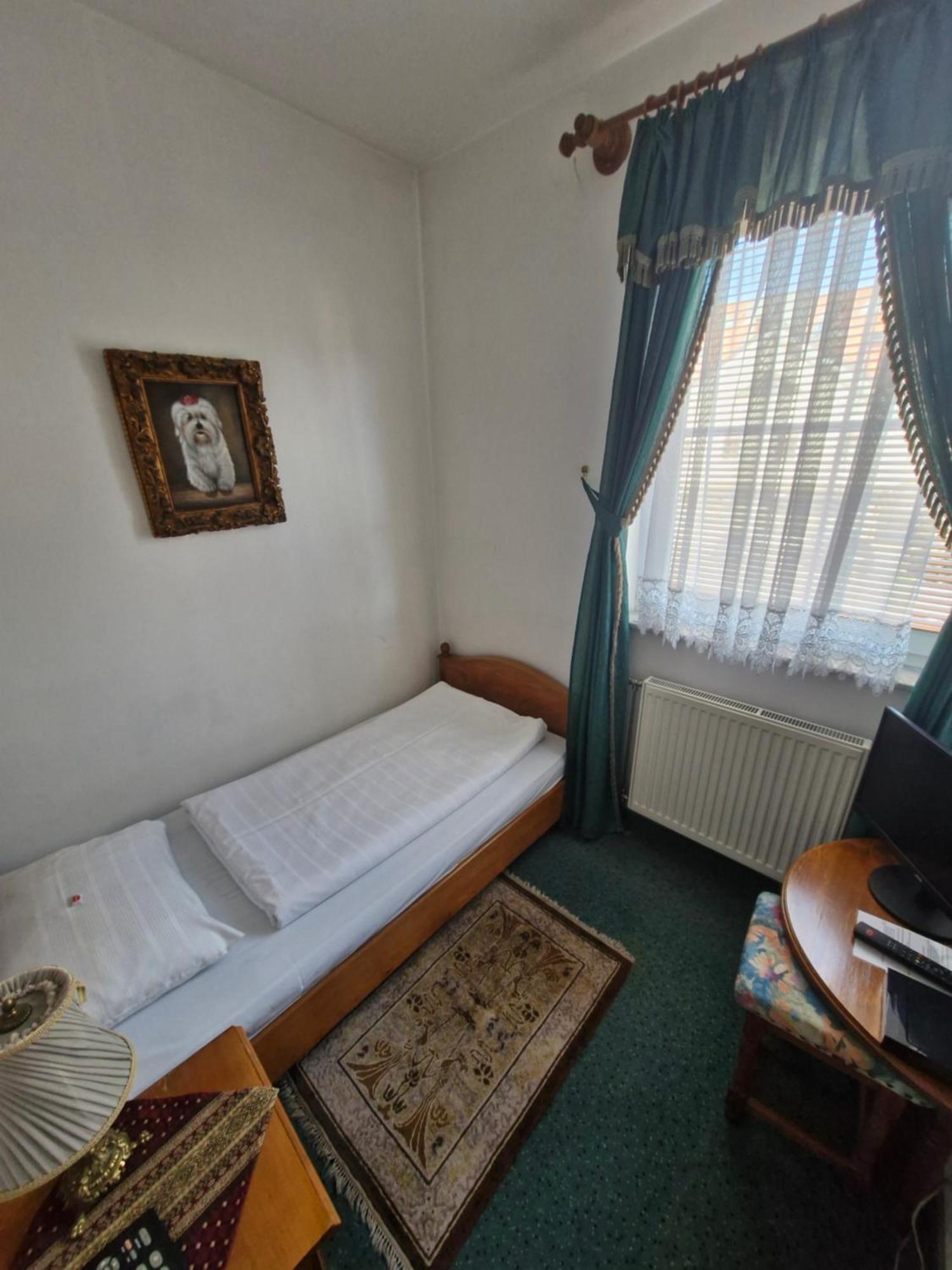 Hotel Razgorsek Velenje Kültér fotó